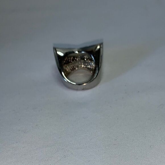 š°āTopāofātheĀ LineāRing - Picture 6 of 6